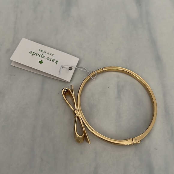 Kate Spade Gold Bracelet with a bow - Picture 6 of 6